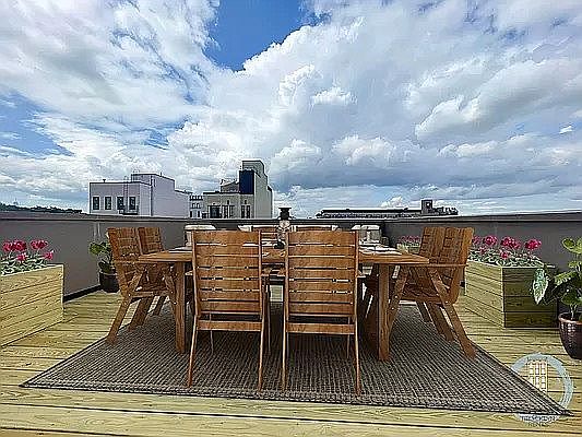 2nd image of 802 Sterling Pl Penthouse 1