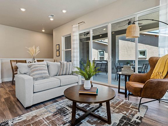 4th image of 180 Silver Peak Loop #3