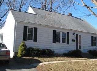 4 Meadow Rd, Northborough, MA 01532