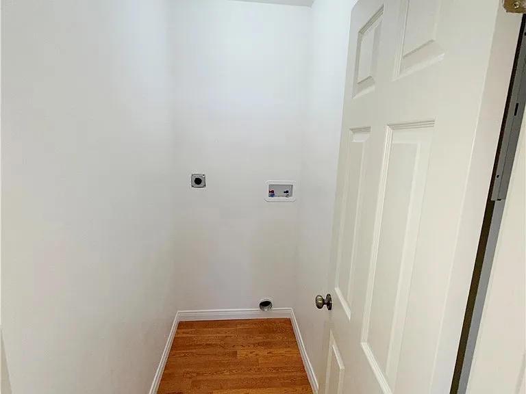 1050 Mayflower Ave — Photo 9