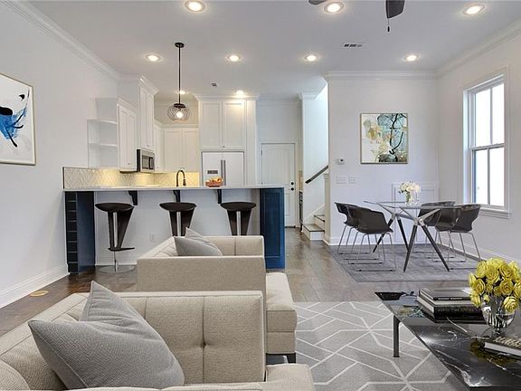 5th image of 211 N Church Ave APT 2