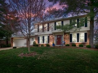 251 Clayton Trails Dr, Ellisville, MO 63011
