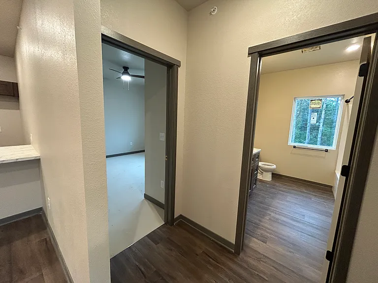 6950 Hickman Rd #302A — Photo 9
