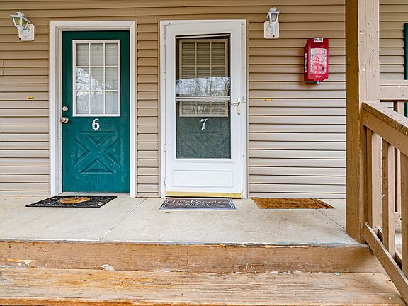 2nd image of 350 Abby Ln #7