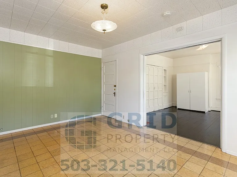 1905 SE Morrison St #1 — Photo 3