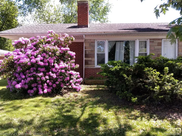 3427 Irene St, Inkster, MI 48141