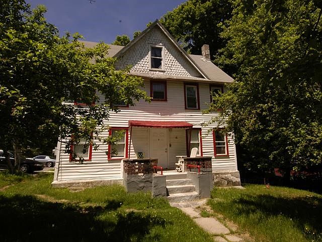 1st image of 16 Highland Dr