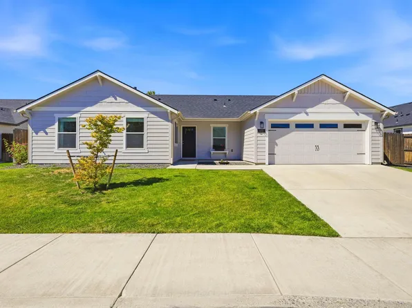832 W 29th Pl, Kennewick, WA 99337
