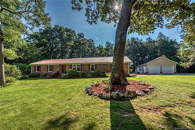 1st image of 3338 Linda Ct