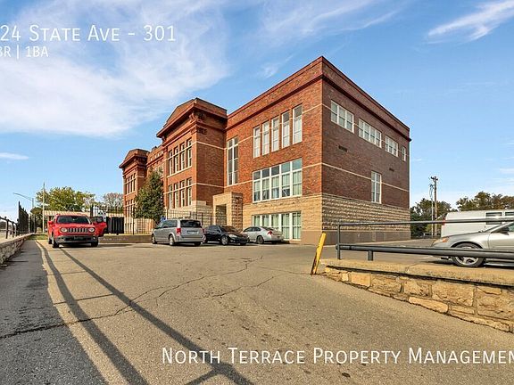 3rd image of 824 State Ave #306