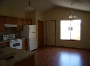 330 E Stone Path St, Derby, KS 67037