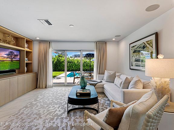 3rd image of 406 35th St