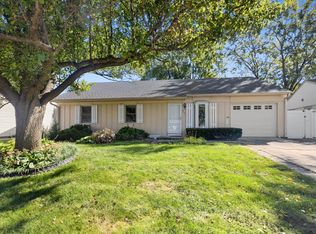 917 Sunnydale Blvd, Streamwood, IL 60107