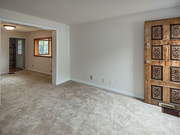 2nd image of 459 Parker Ave