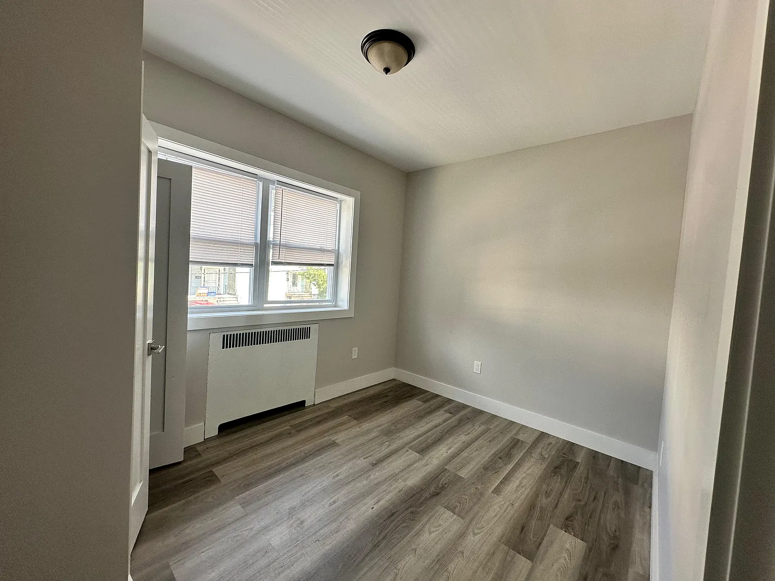 2 bed, 800 sqft, $2,250 — Photo 4