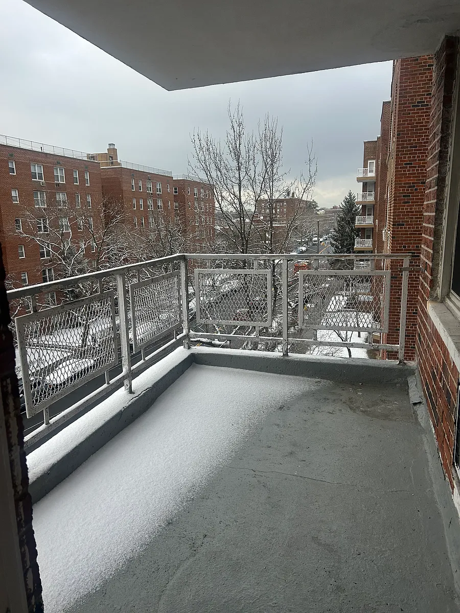 Building Photo - 3310 Nostrand Ave #411