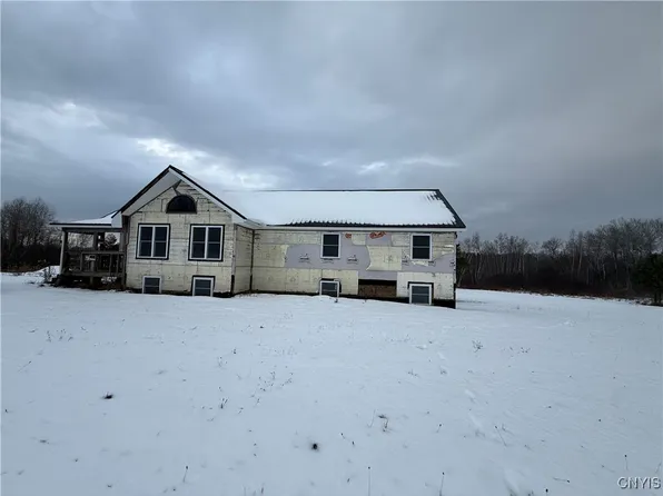 27 Cedar St, Norwood, NY 13668