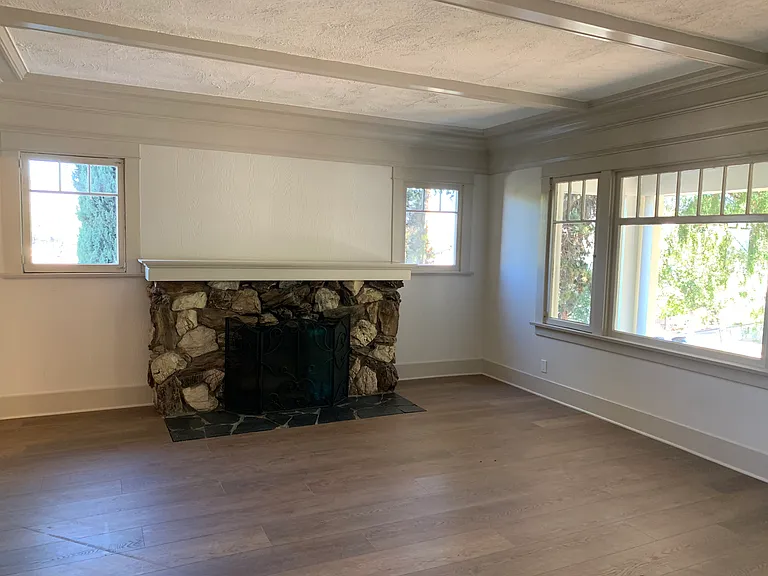 1293 Boynton St — Photo 19