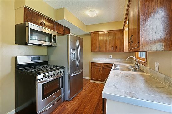 4th image of 5828 44th Ave S