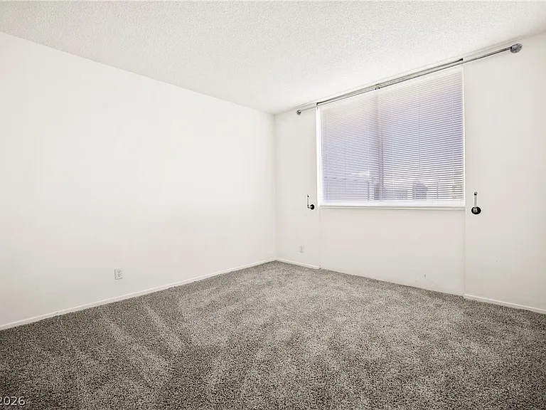 3930 University Center Dr #409 — Photo 11