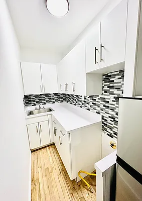 Rented by Hirsch Enterprises Incorporated | media 13