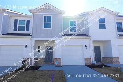 3 bed, 2.5 bath, 1400 sqft, $1,695 — Photo 1