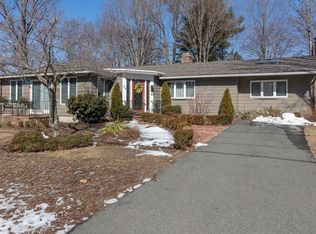 24 Jordan Rd, Peabody, MA 01960