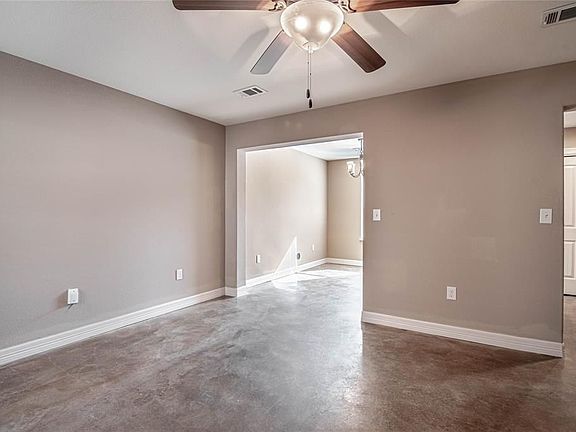 4th image of 2002 20th St #503