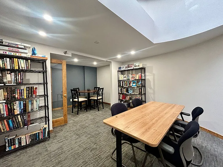 1140 Portland Pl #205 — Photo 17