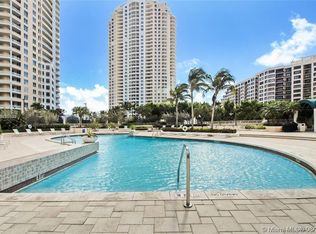 888 Brickell Key Dr APT 400, Miami, FL 33131