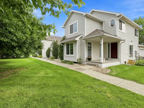 555 SE Laurel St Unit 4, Waukee, IA 50263
