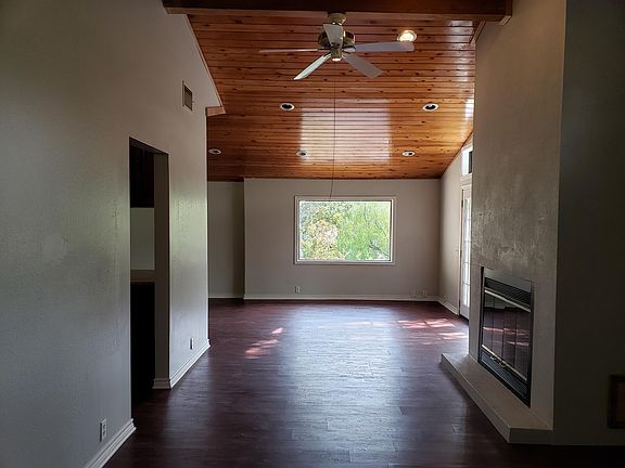 4th image of 402 Northtrail Dr
