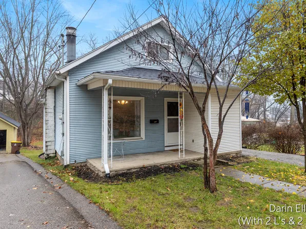 240 Yeomans St, Ionia, MI 48846