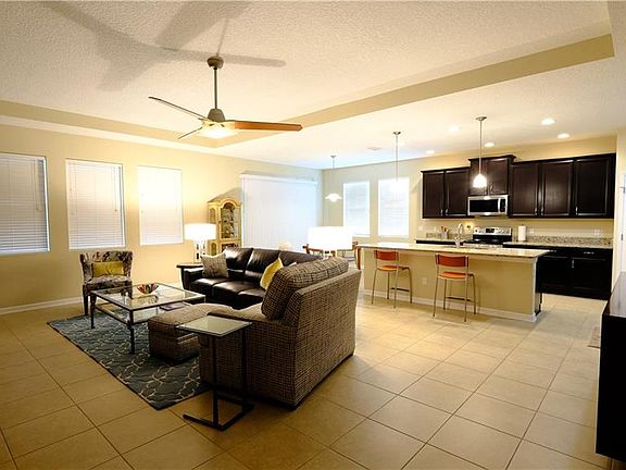 4th image of 3166 Spicer Ave