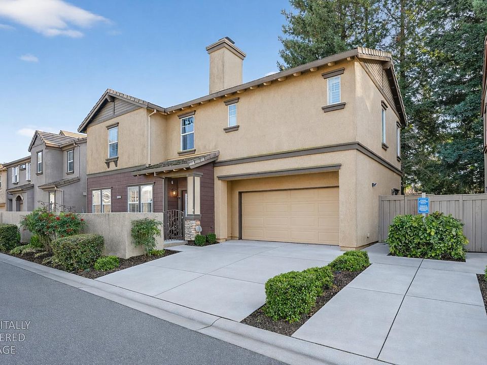 1st image of 8006 Linda Isle Ln