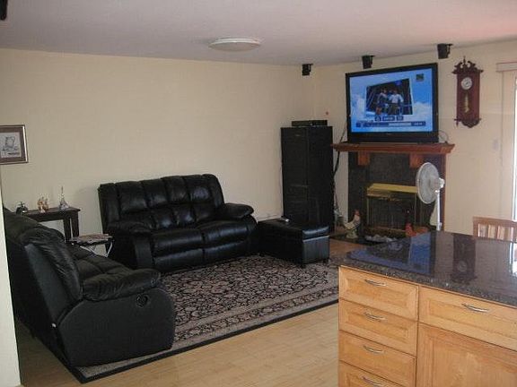 3rd image of 1594 Stubbins Way