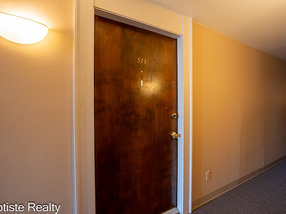 2nd image of 11012 NE 68th St APT 513