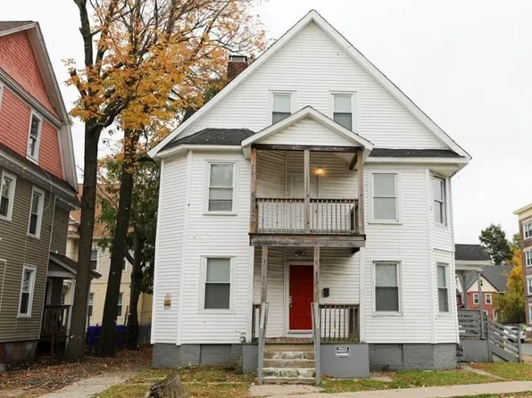 323 Bay St, Springfield, MA 01109