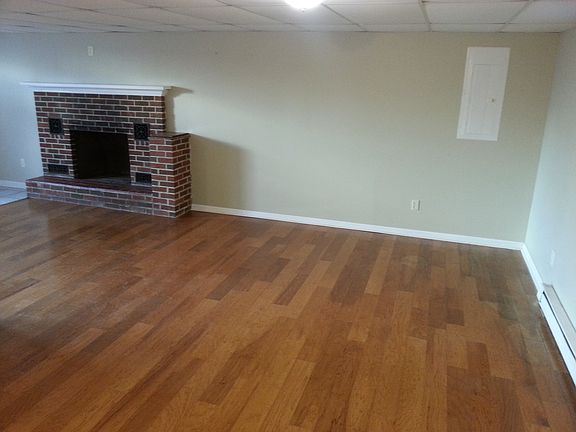 3rd image of 11068 Williamsport Pike