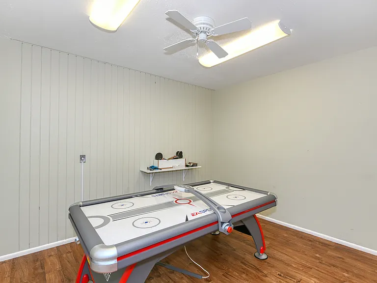 4320 Falmouth Dr #B105 — Photo 84