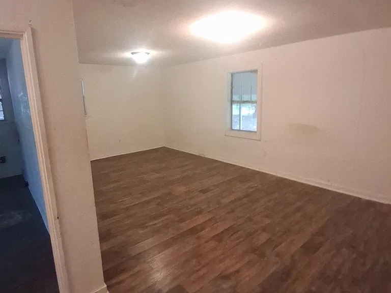 3058 Woodside Dr — Photo 12