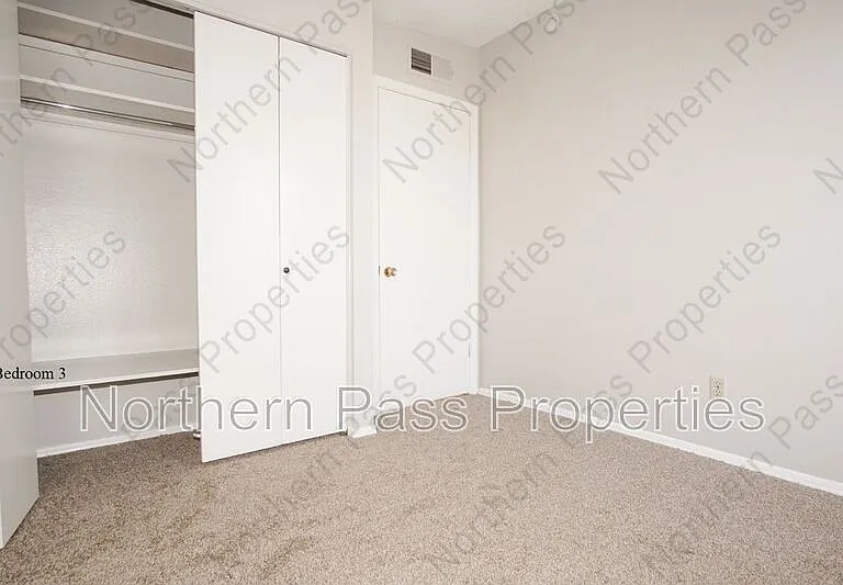 10109 Milan St — Photo 24