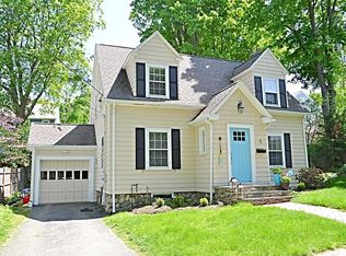 5 Longfellow Rd, Reading, MA 01867