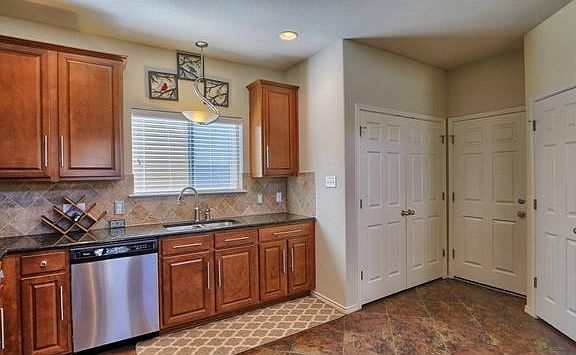 4th image of 10136 Milla Cir #3