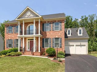 40593 Banshee Dr, Leesburg, VA 20175