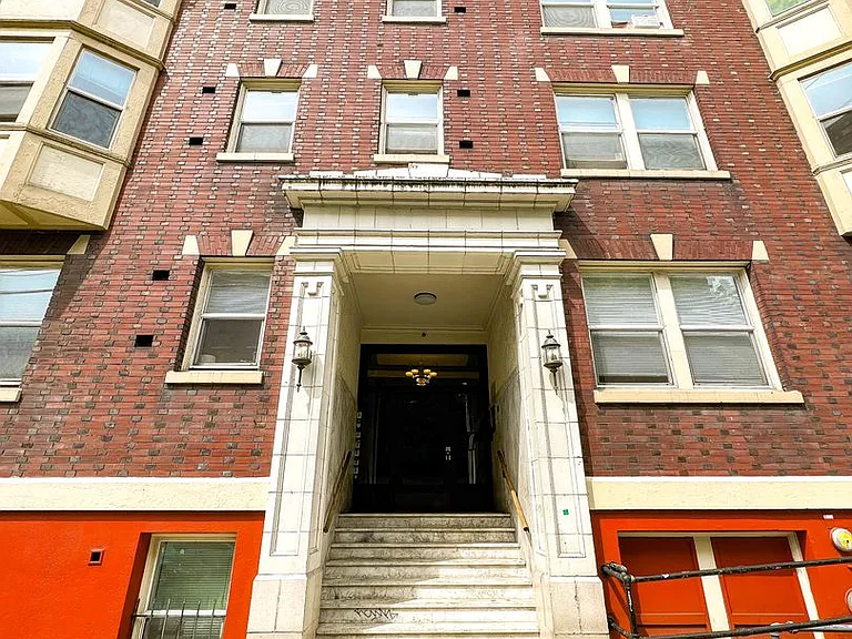 St Florence Apartments — Photo 19
