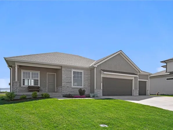 17729 Greeley St, Gardner, KS 66030