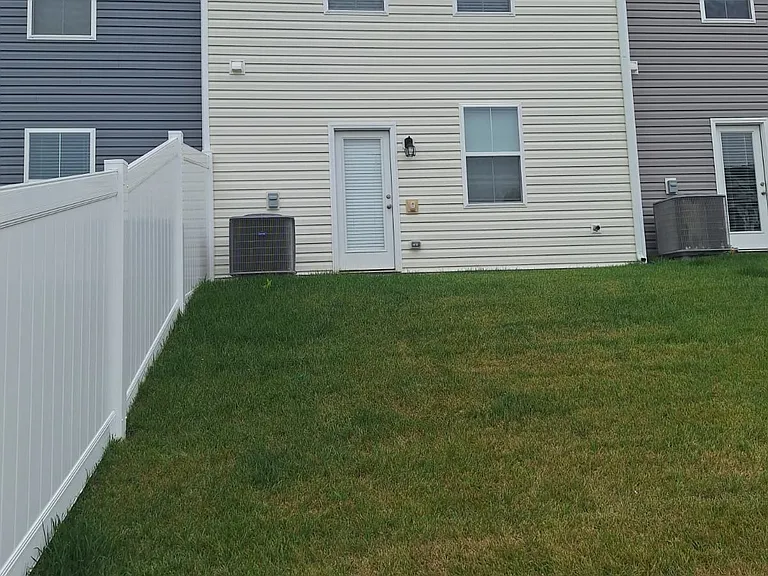 106 Nootka Way — Photo 2