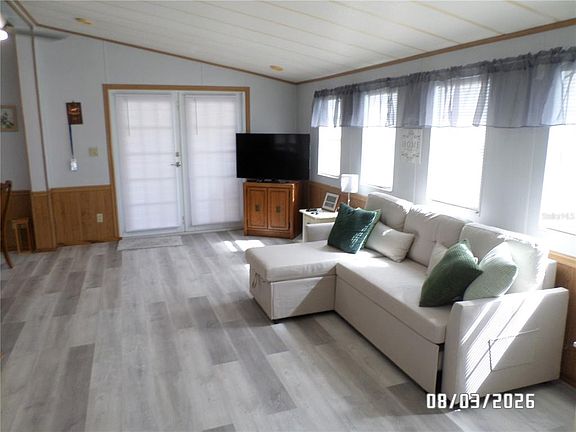 3rd image of 83 ROAN ROAD
