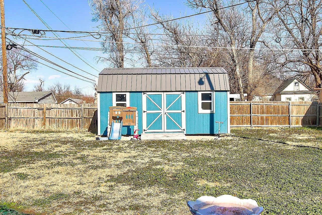 3 bed, 1440 sqft, $1,300 — Photo 4